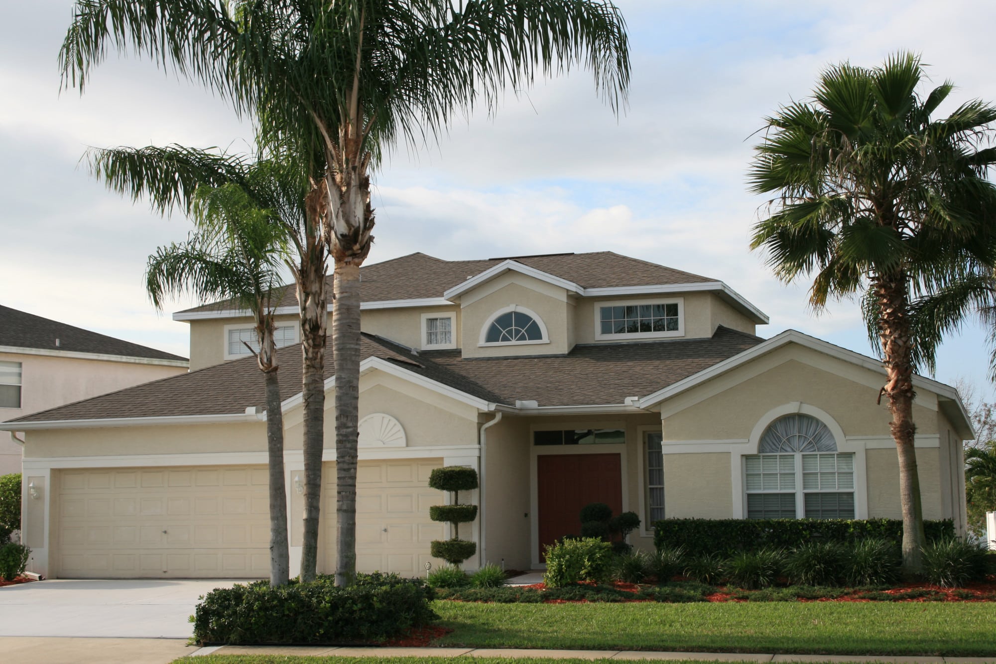 add-value-to-your-home-in-heathrow-by-upgrading-to-plantation-shutters